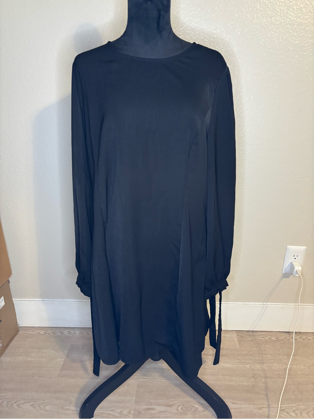Yoins NWOT Classic Black Long-Sleeve Women's Dress Size XXL